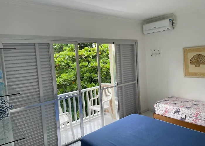 Apto 1 dorm Guarujá, Enseada, 1 quadra da praia